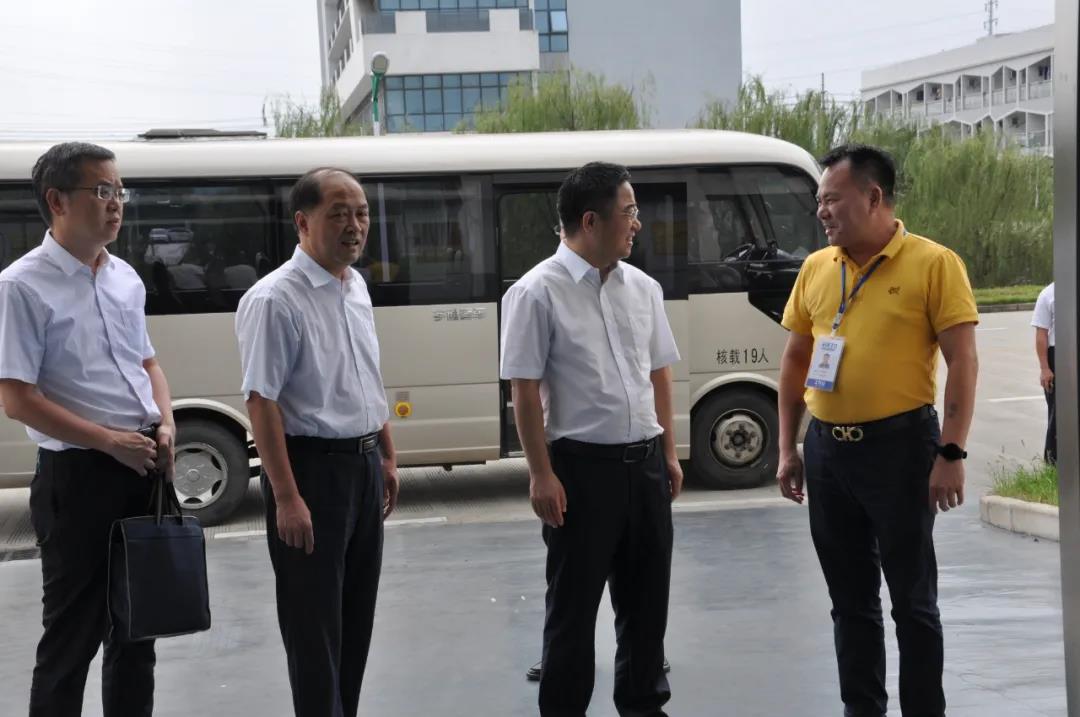 宣城市委常委、市紀委書記王玨蒞臨安徽益佳通調(diào)研